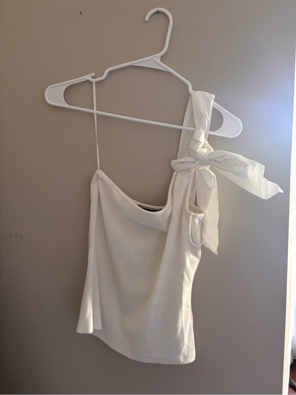 Anthropologie Sunday in Brooklyn | White One-Shoulder bow blouse